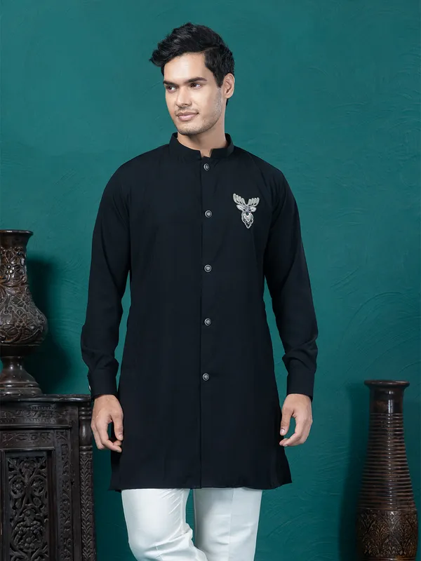Mens_Hand_Embroidery_Patchwork_Front_Open_Kurta