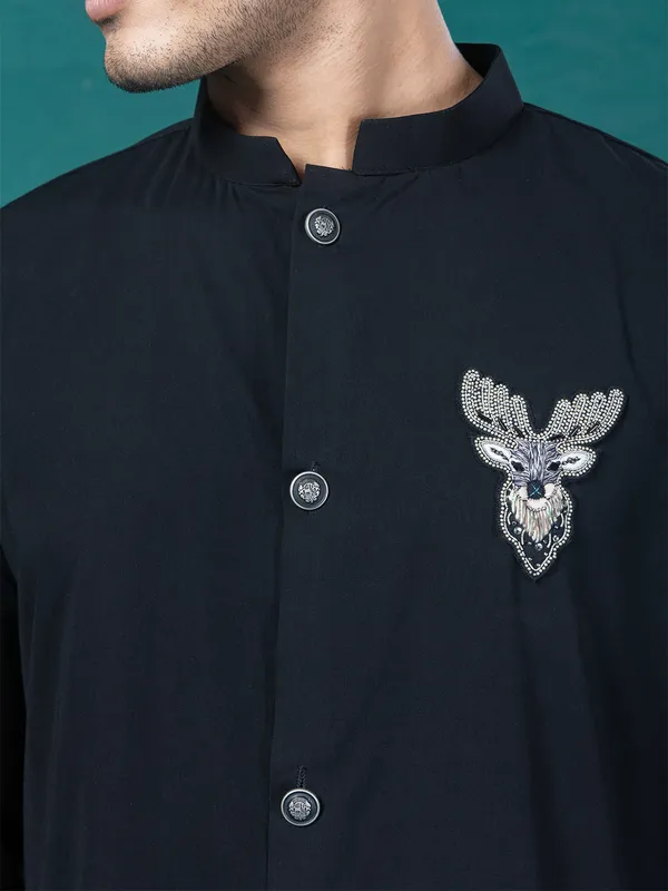 Mens_Hand_Embroidery_Patchwork_Front_Open_Kurta