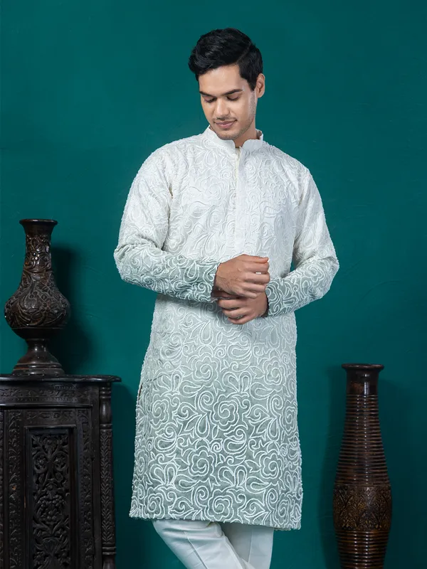 Floral_Allover_Threadwork_Embroidery_Kurta