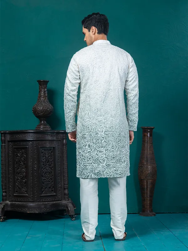 Floral_Allover_Threadwork_Embroidery_Kurta