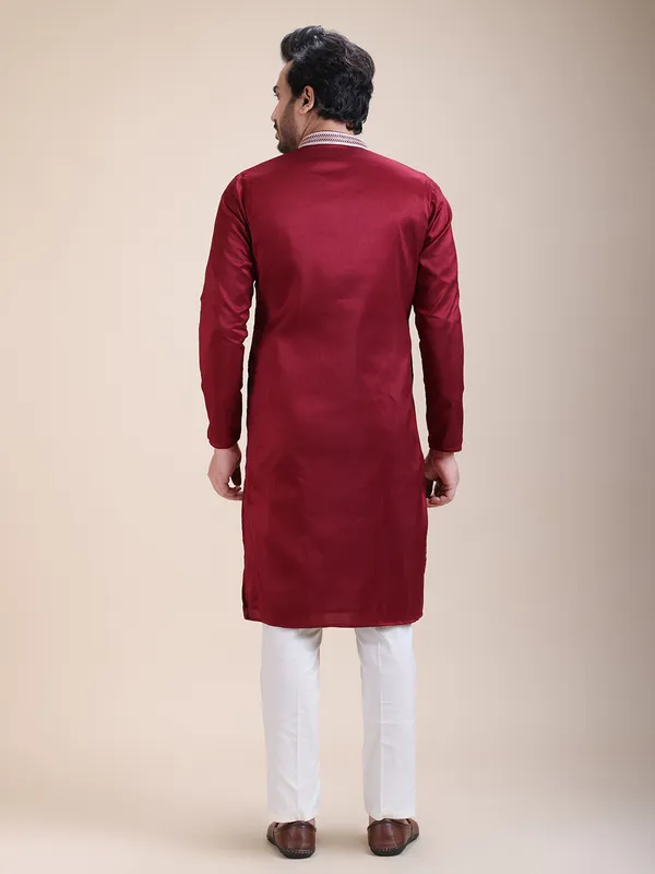 MEN_THREADWORK_EMBROIDERY_KURTA