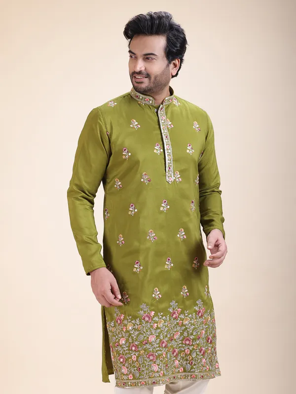 Ethnic_Embroidery_Sequence_Jari_Men_Full_Sleeves_Kurtas