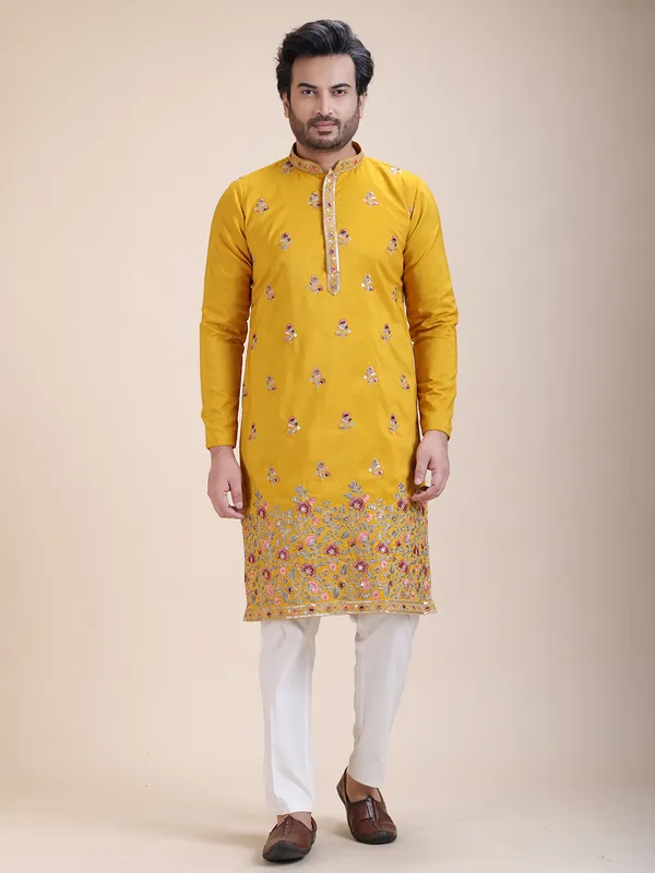 Ethnic_Embroidery_Sequence_Jari_Men_Full_Sleeves_Kurtas