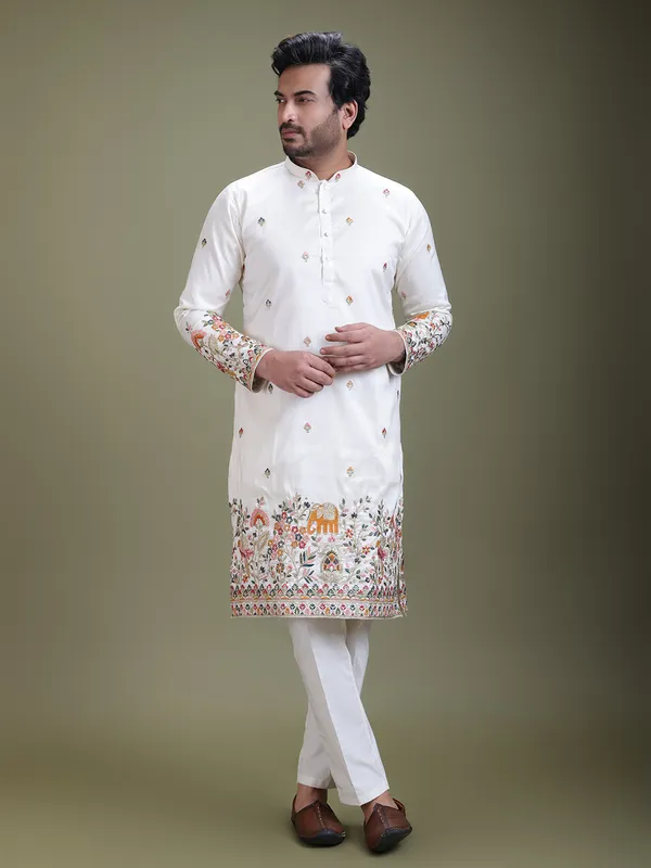 Ethnic_Embroidery_Sequence_Jari_Men_Full_Sleeves_Kurtas