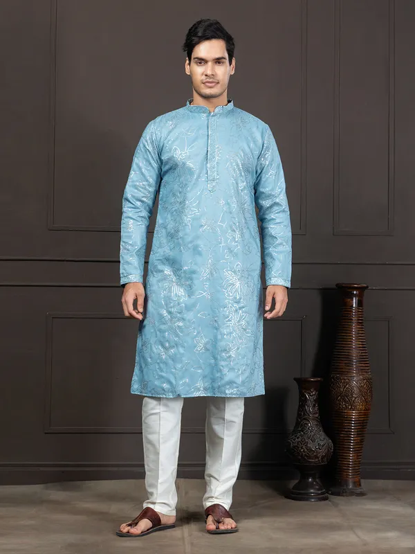 Abstract_Sequence_Embroidery_Kurta