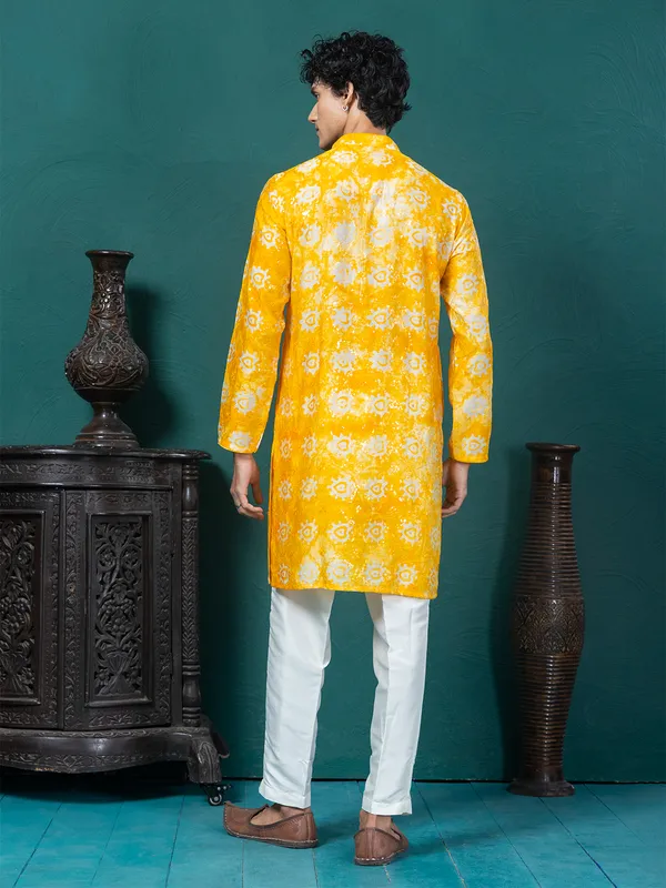 TIE_DYE_EMBROIDERY_KURTA_WITH_SEQUIN_DETAILING_AND_PRINT