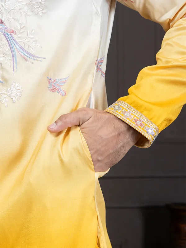 Ethnic_Motif_Embroidery_Kurta