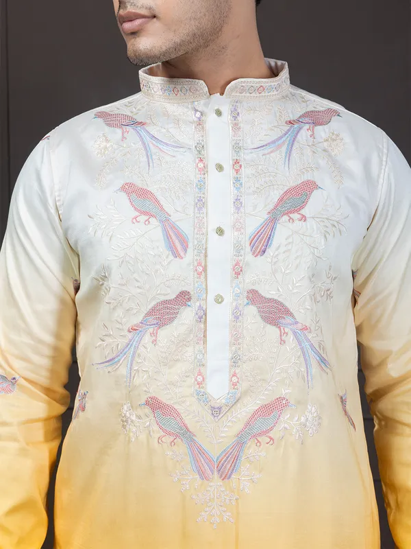 Ethnic_Motif_Embroidery_Kurta