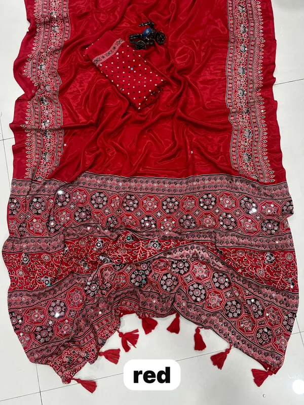 Red_Satin_Silk_Printed_Saree_For_Women