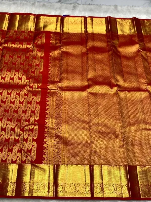 Red_Banarasi_Soft_Silk_Zari_Woven_Saree_For_Women