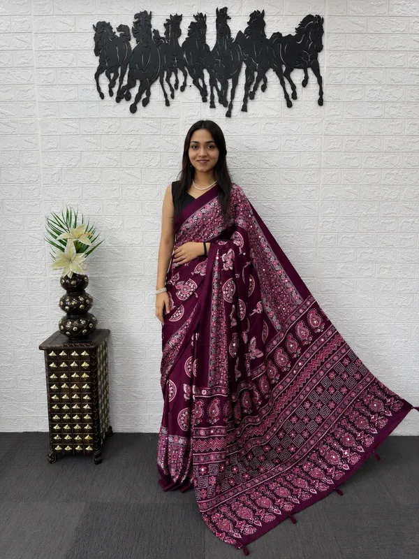 Maroon_Satin_Silk_Printed_Saree_For_Women