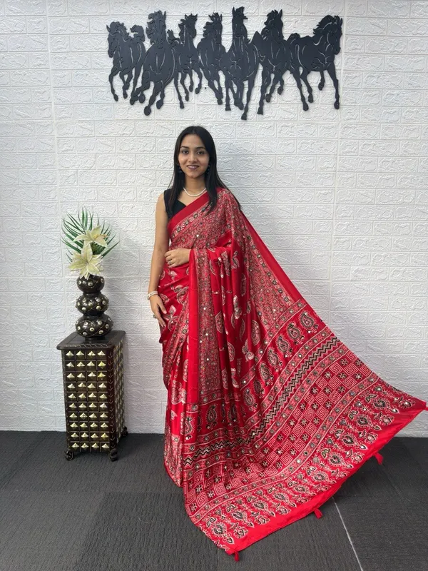 Red_Satin_Silk_Printed_Saree_For_Women