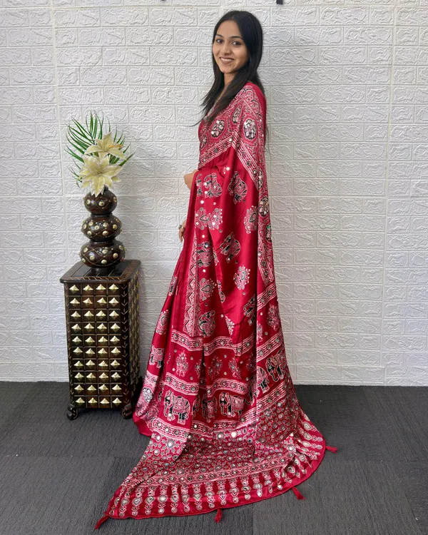Red_Satin_Silk_Printed_Saree_For_Women