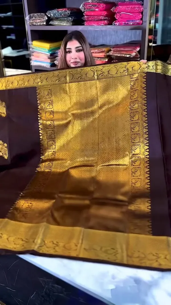 Maroon_Banarasi_Soft_Silk_Zari_Border_Saree_For_Women