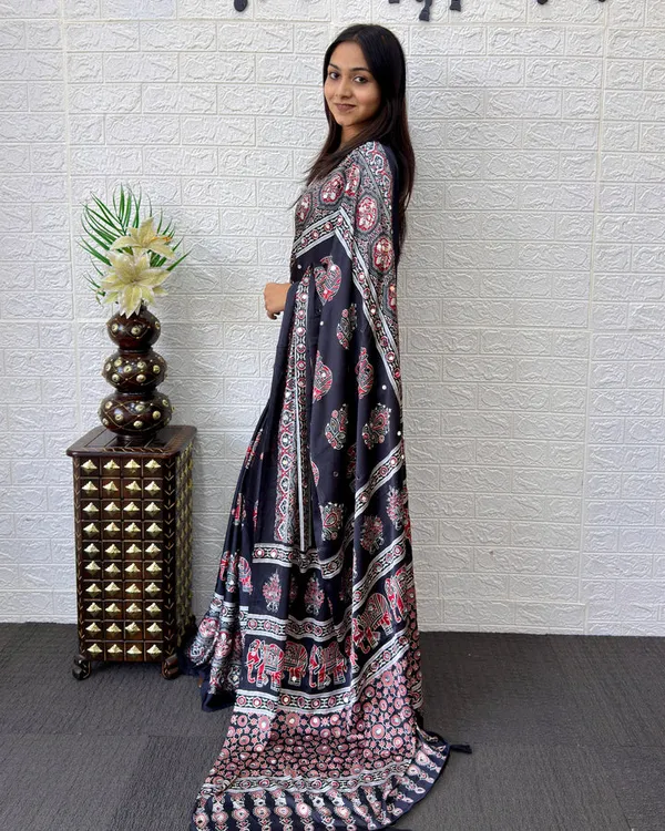 Black_Satin_Silk_Printed_Saree_For_Women