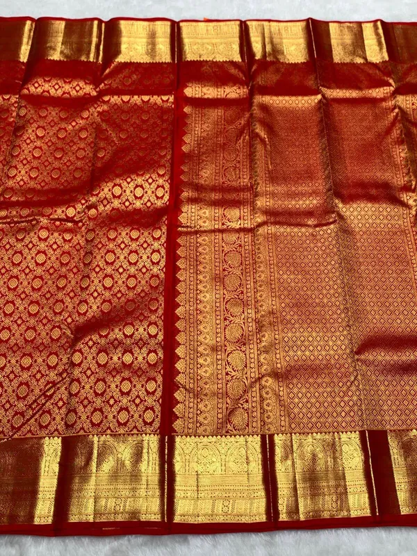 Red_Banarasi_Soft_Silk_Brocade_Traditional_Saree_For_Women
