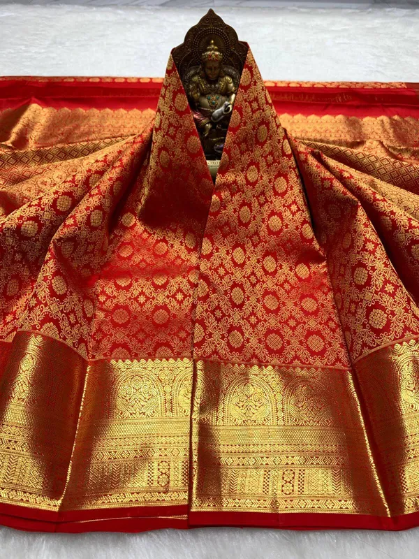 Red_Banarasi_Soft_Silk_Brocade_Traditional_Saree_For_Women