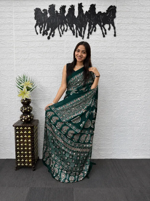 Green_Satin_Silk_Printed_Saree_For_Women
