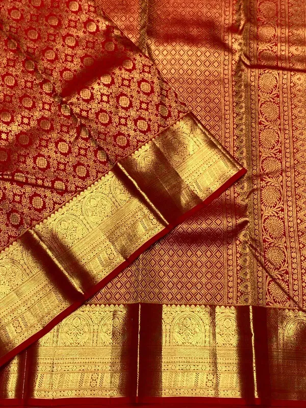 Red_Banarasi_Soft_Silk_Brocade_Traditional_Saree_For_Women