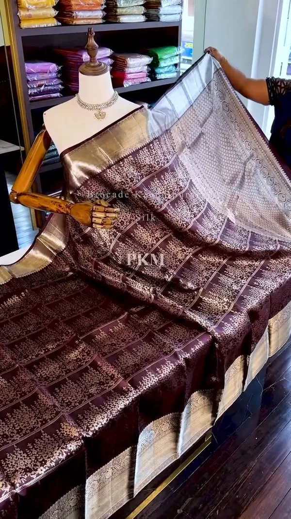 Maroon_Banarasi_Soft_Silk_Woven_Patterned_Saree_For_Women