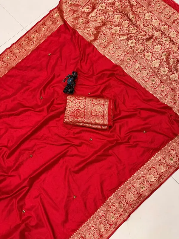 Red_Cotton_Silk_Zari_Woven_Saree_For_Women