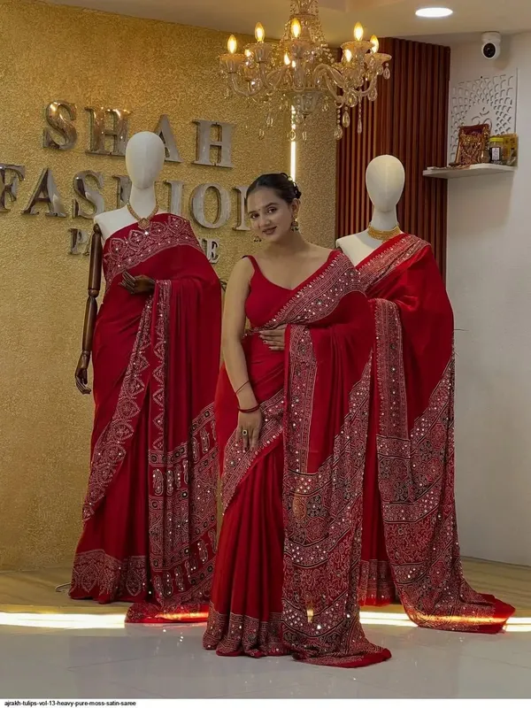 Red_Satin_Silk_Printed_Saree_For_Women