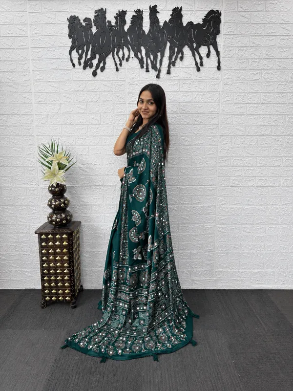 Green_Satin_Silk_Printed_Saree_For_Women