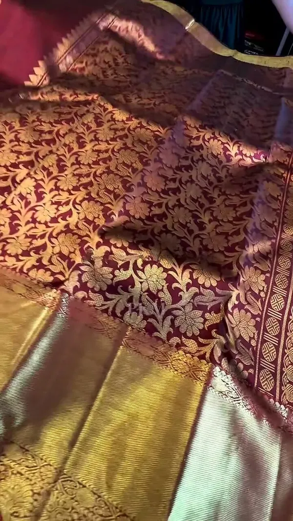 Maroon_Banarasi_Soft_Silk_Woven_Brocade_Saree_For_Women