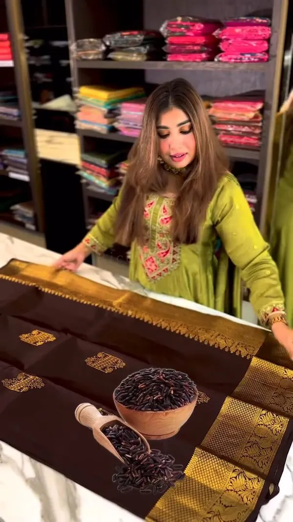 Maroon_Banarasi_Soft_Silk_Zari_Border_Saree_For_Women