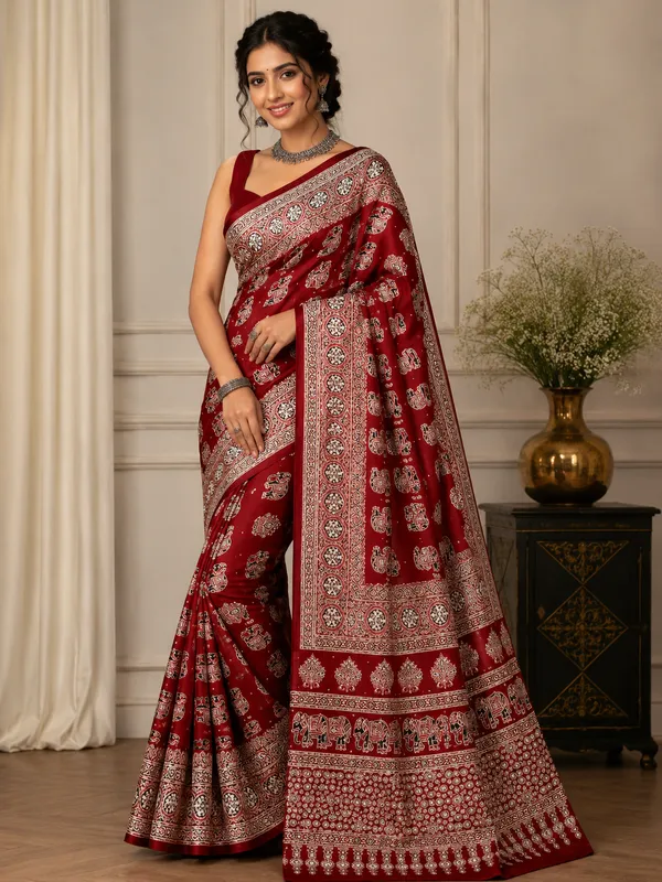 Red_Satin_Silk_Printed_Saree_For_Women