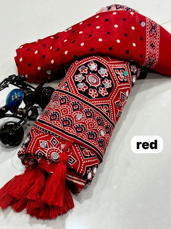 Red_Satin_Silk_Printed_Saree_For_Women