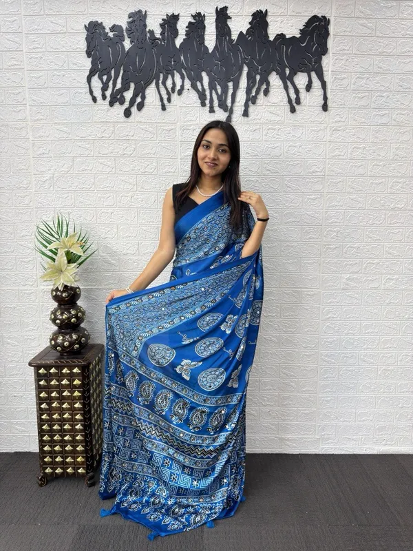 Blue_Satin_Silk_Printed_Saree_For_Women