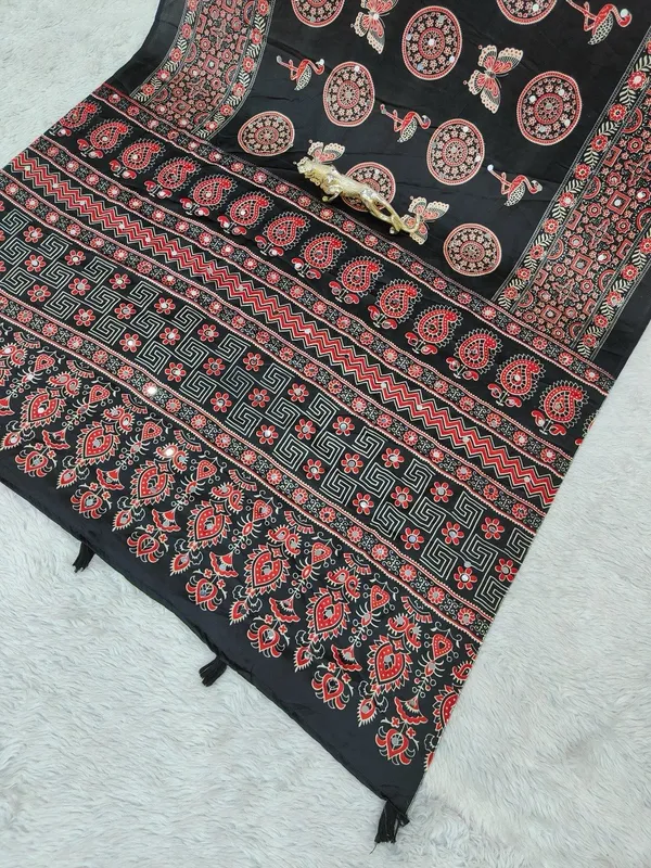 Black_Satin_Silk_Printed_Saree_For_Women
