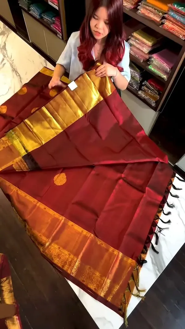 Maroon_Banarasi_Soft_Silk_Woven_Brocade_Saree_For_Women