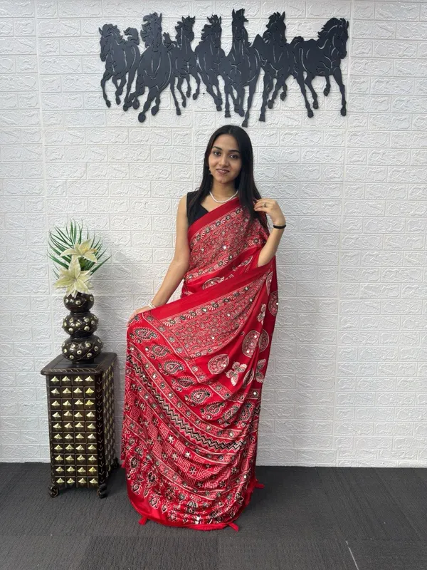 Red_Satin_Silk_Printed_Saree_For_Women