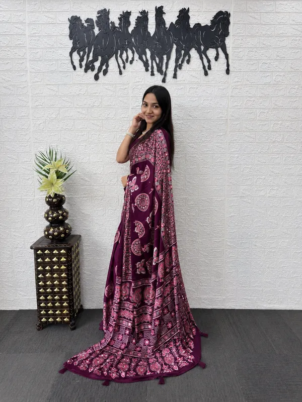 Maroon_Satin_Silk_Printed_Saree_For_Women