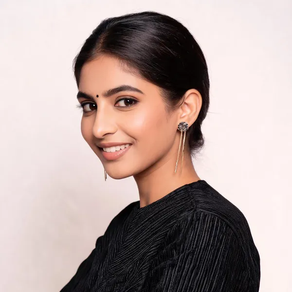 Shimmering_Rhinestone_Fringe_Dangle_Earrings