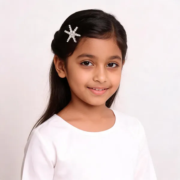 Elegant_Star_Hair_Pin_For_Everyday_Styling