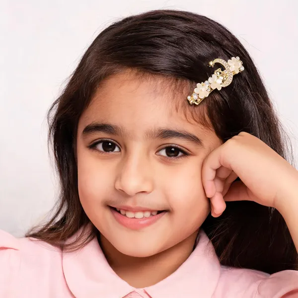Lunar_Bunny_Shimmering_Pearl_Blossom_Hair_Barrette
