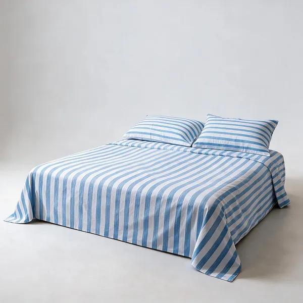 Blue_&_White_Fine_Cotton_King_Size_Bedlinen_For_Home_&_Decor