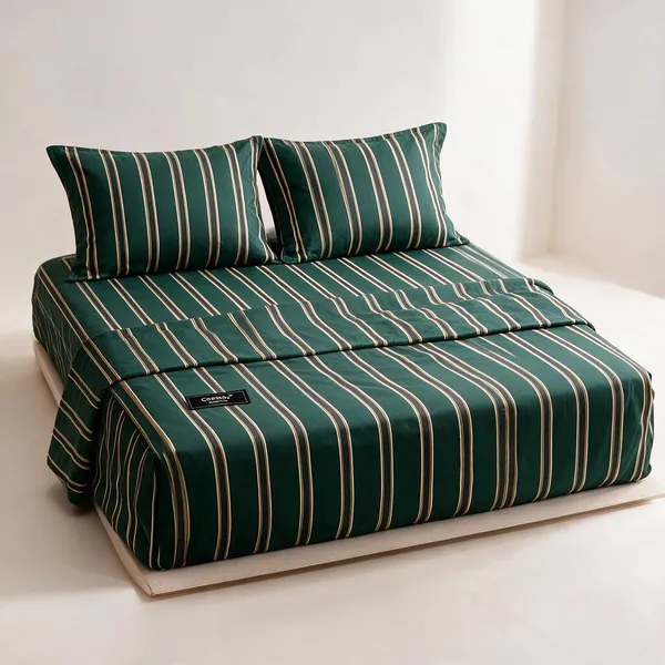 Green_&_White_Fine_Cotton_King_Size_Bedlinen_For_Home_&_Decor