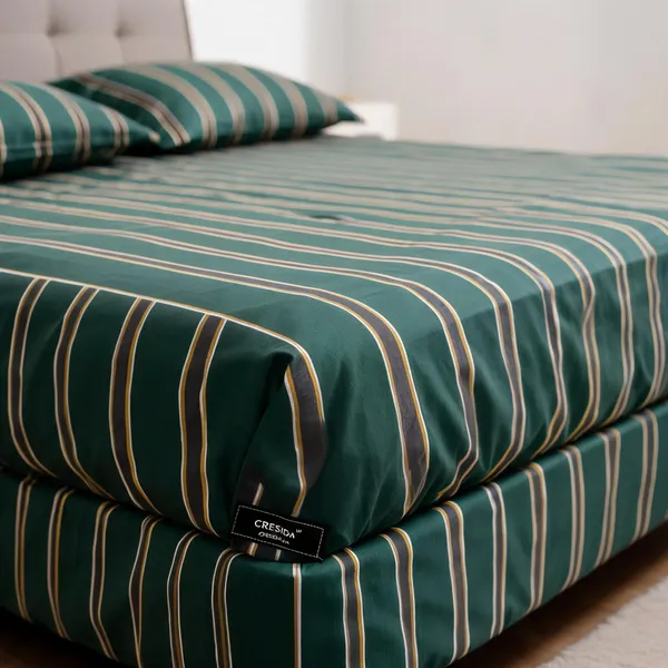 Green_&_White_Fine_Cotton_King_Size_Bedlinen_For_Home_&_Decor