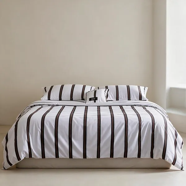 Blue_&_White_Fine_Cotton_King_Size_Bedlinen_For_Home_&_Decor