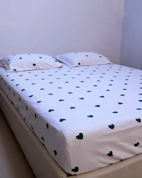 White_Fine_Cotton_King_Size_Bedlinen_For_Home_&_Decor