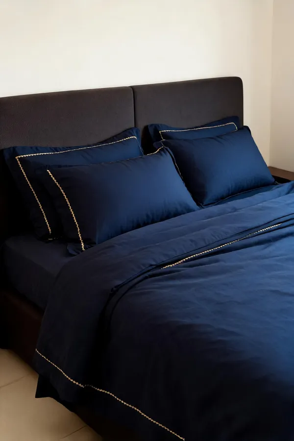 Navy_Fine_Cotton_King_Size_Bedlinen_For_Home_&_Decor