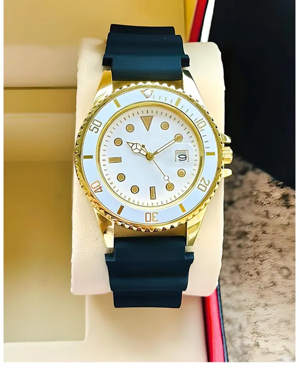 Gold_Silicone_Analog_Watch_for_Men