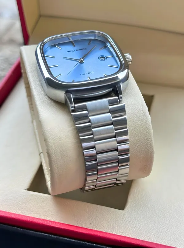 Silver_Metal_Square_Dial_Watch_For_Adults