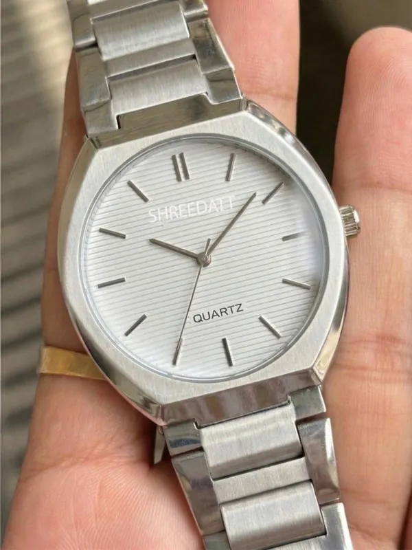 Silver_Metal_Analog_Quartz_Watch_for_Men