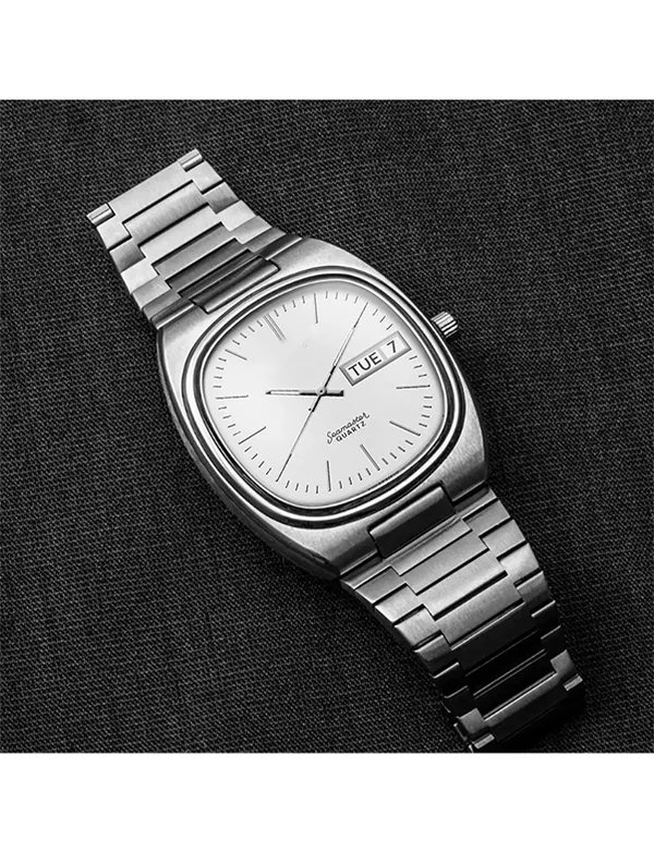Silver_Metal_Day_Date_Watch_for_Men