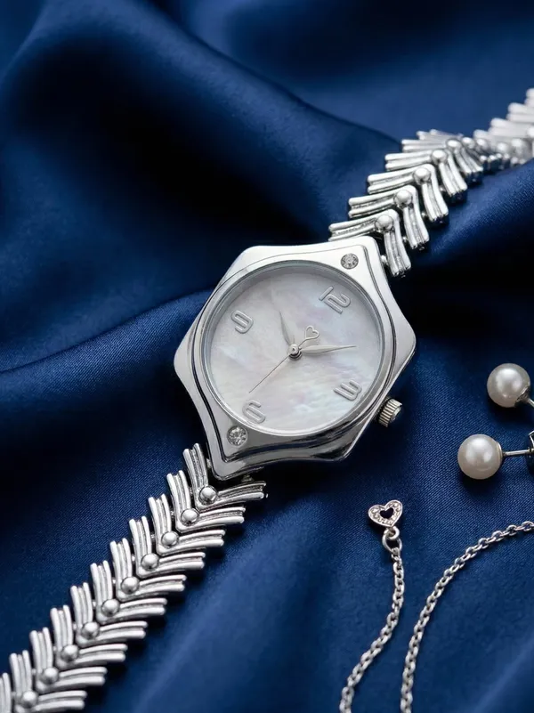 Silver_Bracelet_Watch_for_Women